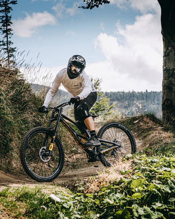 Shorts ROC LITE rot PROMO